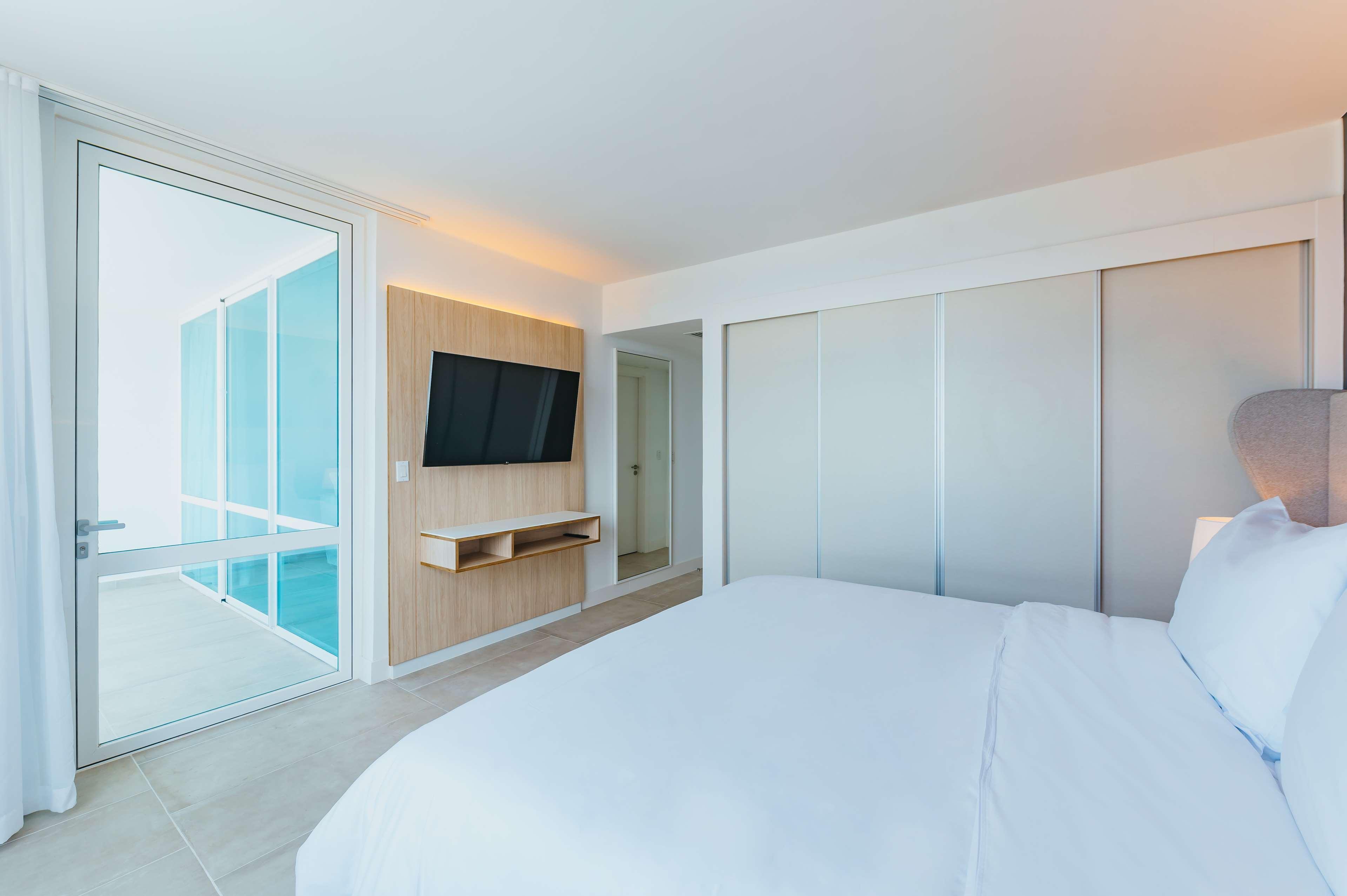 Hotel Radisson Blu Aruba Palm Beach Exterior foto