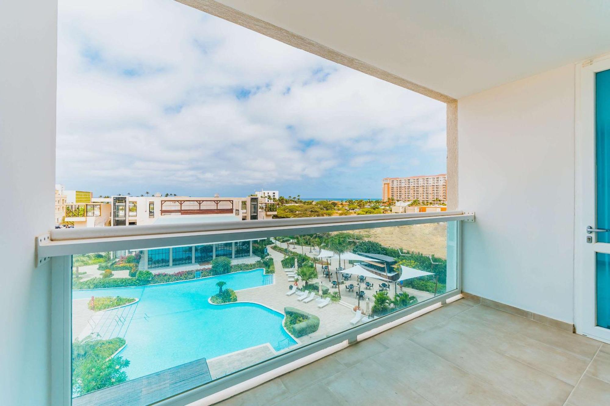 Hotel Radisson Blu Aruba Palm Beach Exterior foto